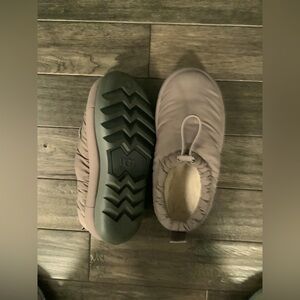 Shoes/slippers/NEW!!!
Sorry no original box